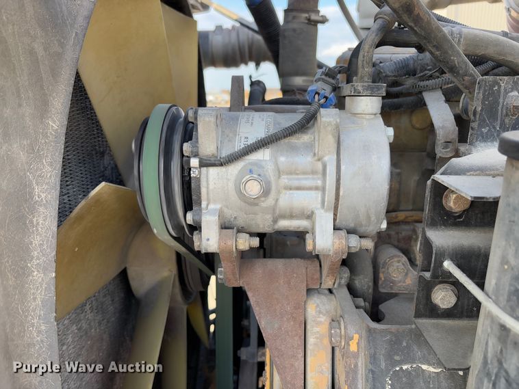 image for item FB3185 2000 Peterbilt 378 semi truck