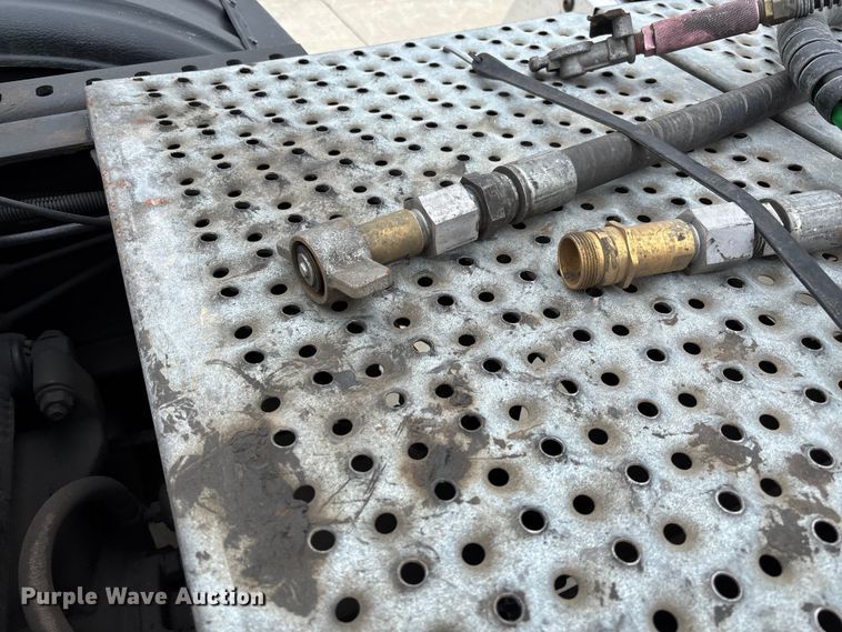 image for item FB3190 2018 International HX620 semi truck