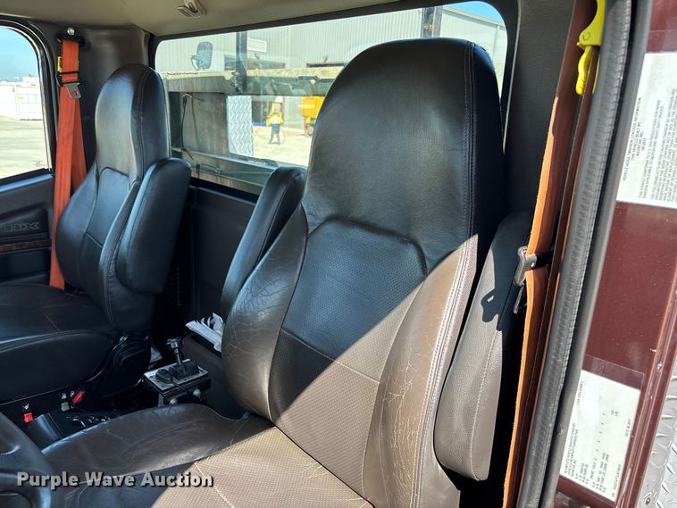 image for item FB3190 2018 International HX620 semi truck