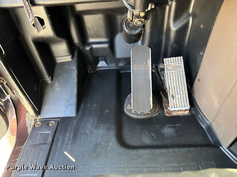 image for item FB3190 2018 International HX620 semi truck