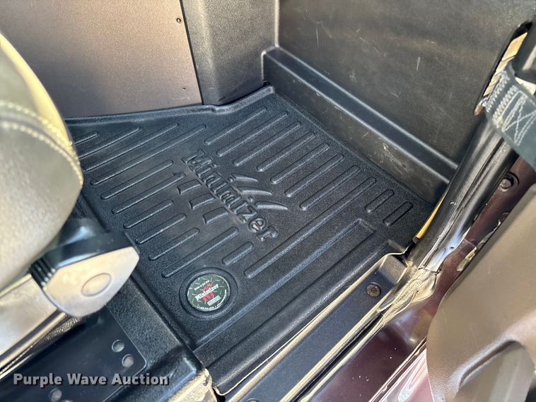 image for item FB3190 2018 International HX620 semi truck