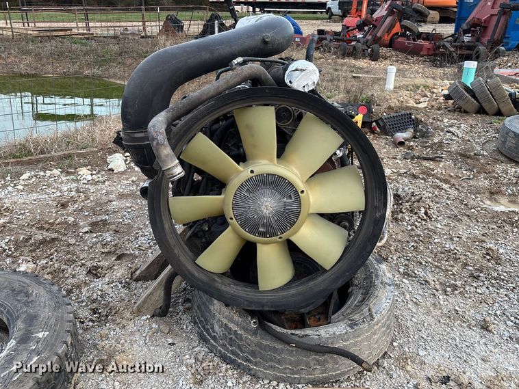 image for item FB3226 Mack AC-460P Engine