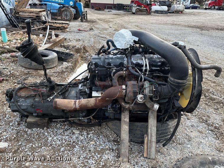 image for item FB3226 Mack AC-460P Engine