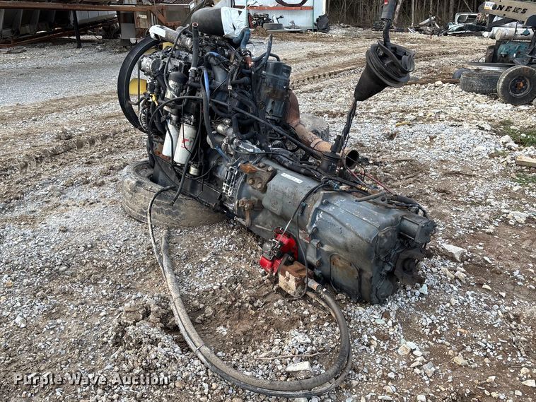 image for item FB3226 Mack AC-460P Engine