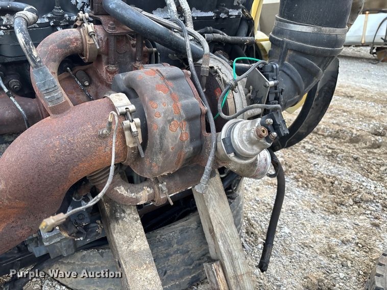 image for item FB3226 Mack AC-460P Engine