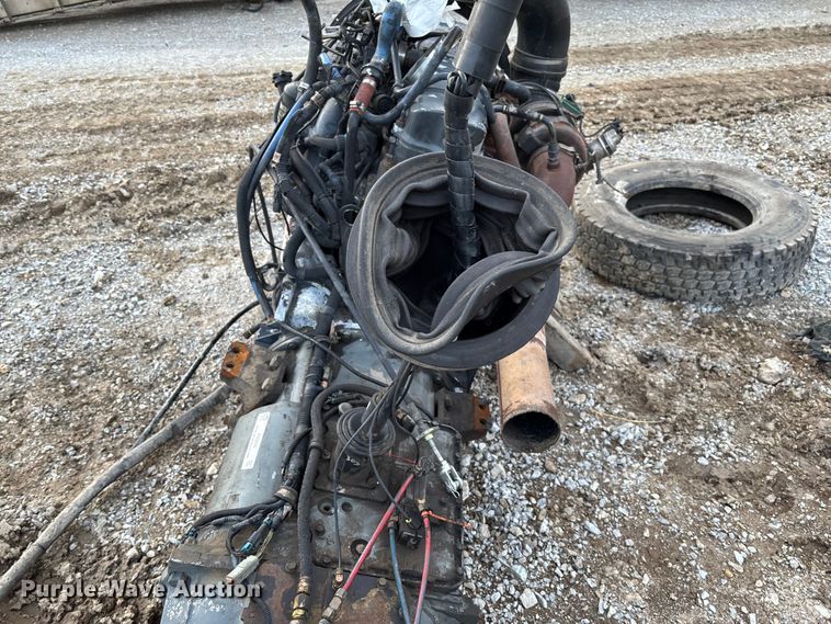 image for item FB3226 Mack AC-460P Engine