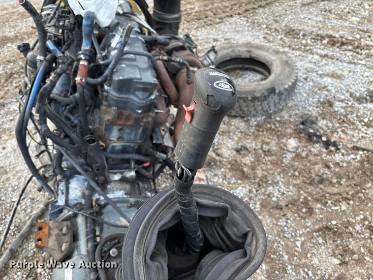 image for item FB3226 Mack AC-460P Engine