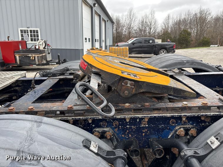 image for item FB3574 1997 Kenworth T600 semi truck