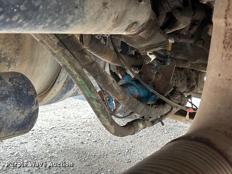 image for item FB3574 1997 Kenworth T600 semi truck