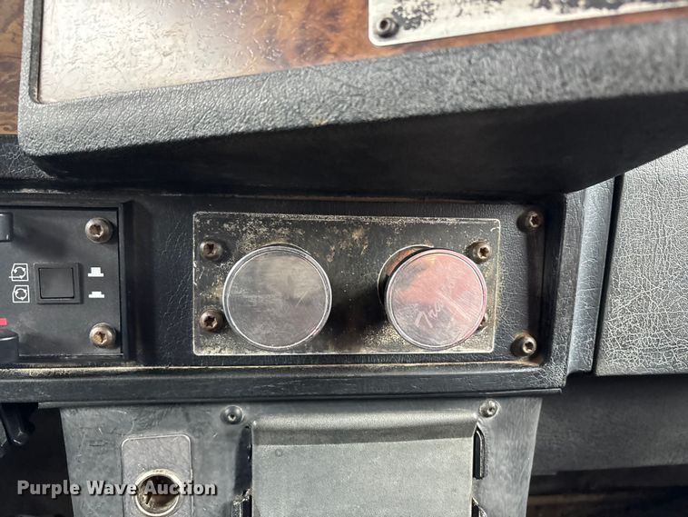 image for item FB3574 1997 Kenworth T600 semi truck