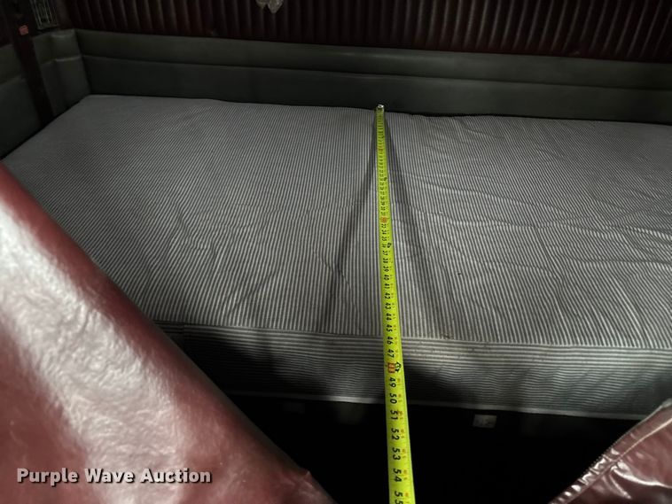 image for item FB3574 1997 Kenworth T600 semi truck