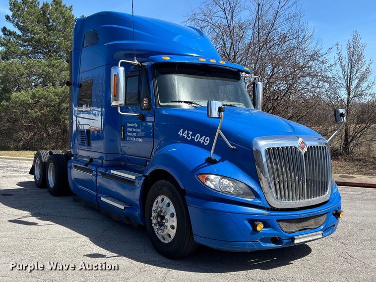 image for item FB3586 2015 International Prostar+ 122 semi truck