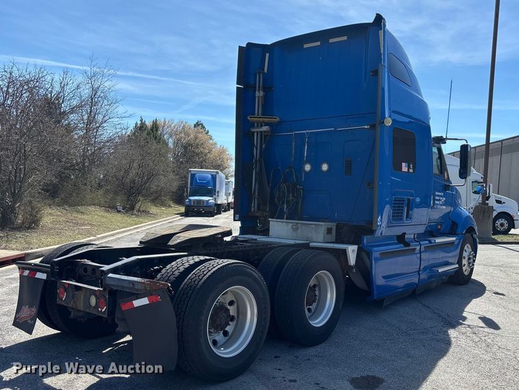 image for item FB3586 2015 International Prostar+ 122 semi truck