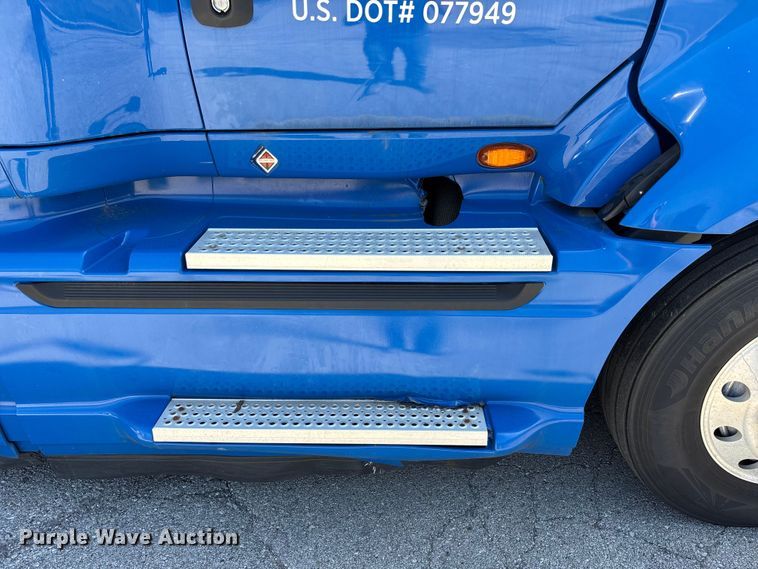 image for item FB3586 2015 International Prostar+ 122 semi truck