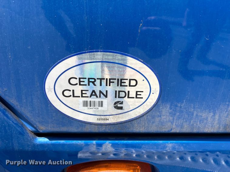 image for item FB3586 2015 International Prostar+ 122 semi truck