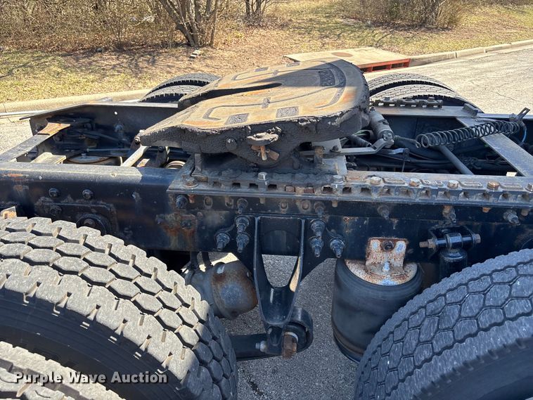 image for item FB3586 2015 International Prostar+ 122 semi truck