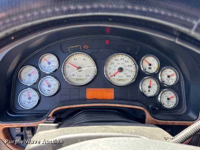 image for item FB3586 2015 International Prostar+ 122 semi truck