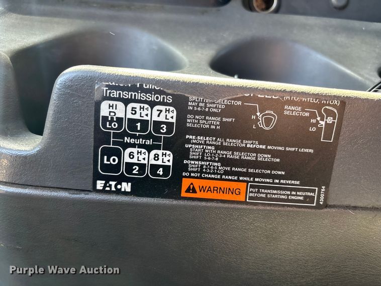 image for item FB3586 2015 International Prostar+ 122 semi truck