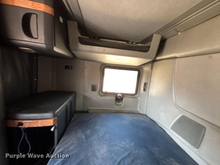 image for item FB3586 2015 International Prostar+ 122 semi truck