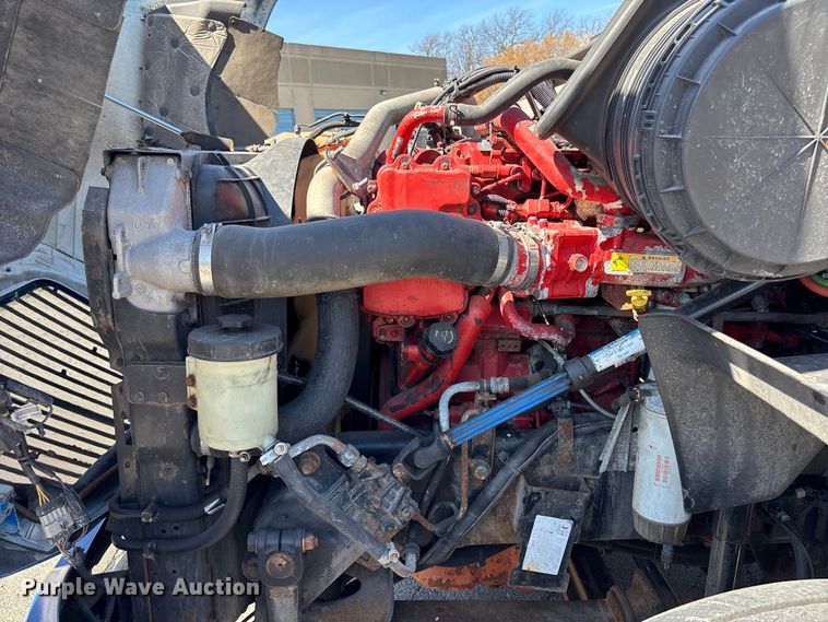 image for item FB3586 2015 International Prostar+ 122 semi truck