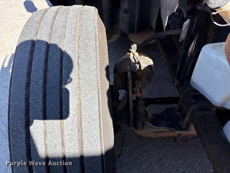 image for item FB3586 2015 International Prostar+ 122 semi truck