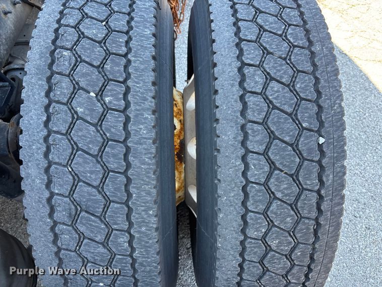 image for item FB3586 2015 International Prostar+ 122 semi truck