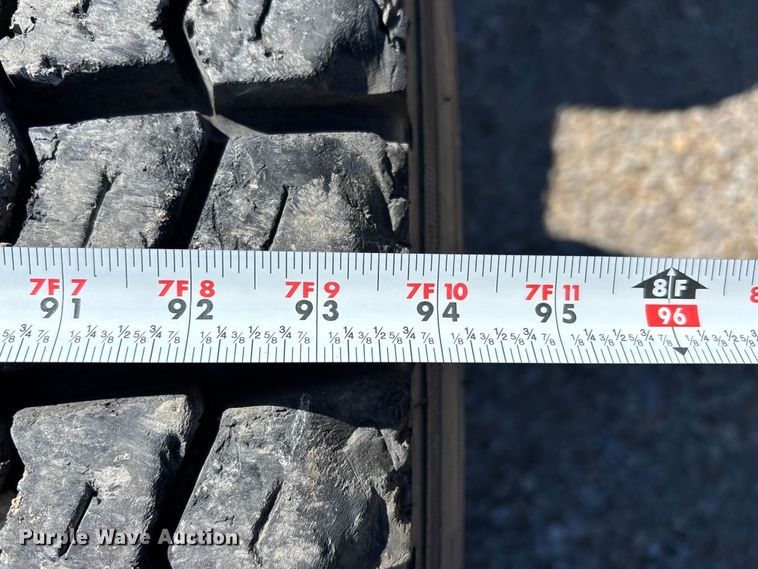 image for item FB3590 2006 International 9200i semi truck