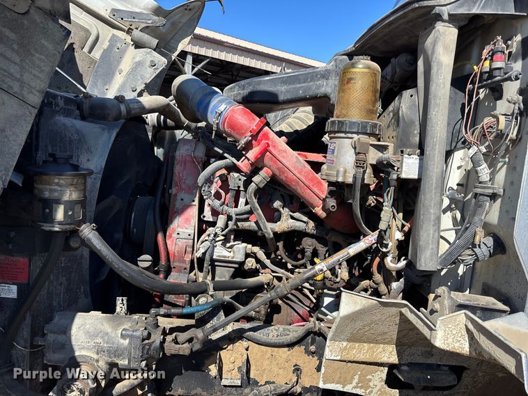 image for item FB3590 2006 International 9200i semi truck