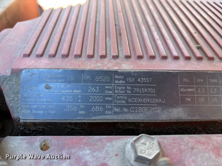 image for item FB3590 2006 International 9200i semi truck