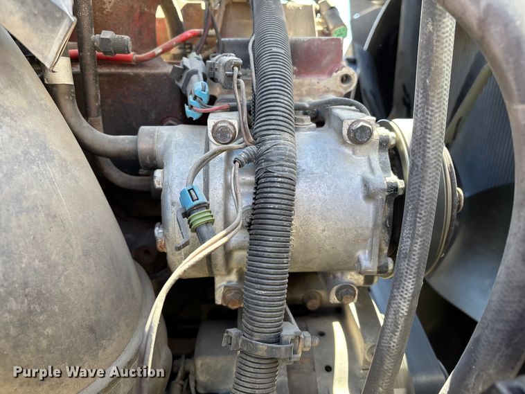 image for item FB3590 2006 International 9200i semi truck