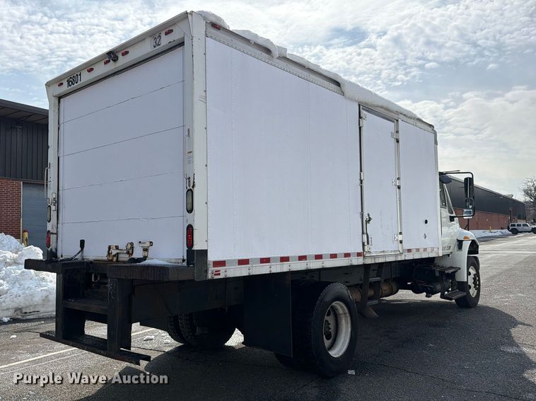 image for item FB7970 2016 International 4300 box truck