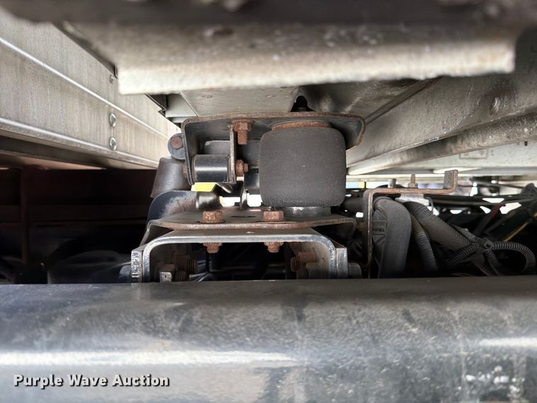 image for item FB7970 2016 International 4300 box truck
