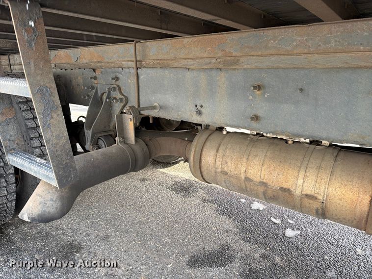 image for item FB7970 2016 International 4300 box truck