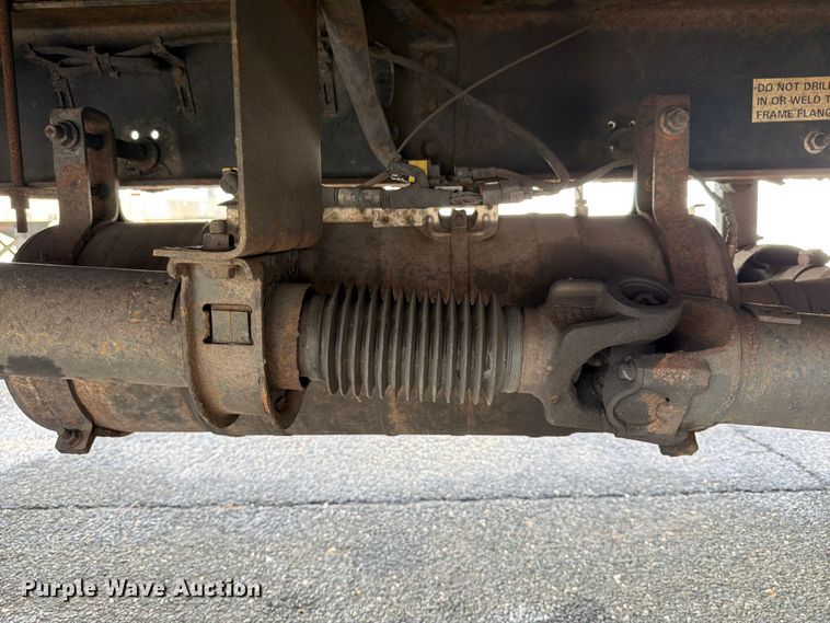 image for item FB7970 2016 International 4300 box truck