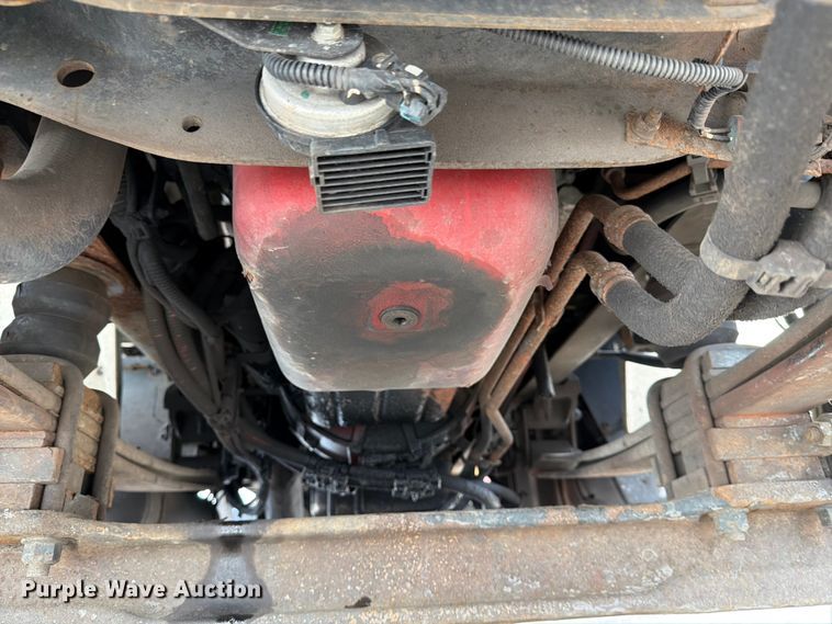 image for item FB7970 2016 International 4300 box truck