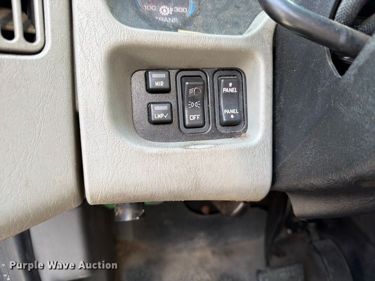 image for item FB7970 2016 International 4300 box truck