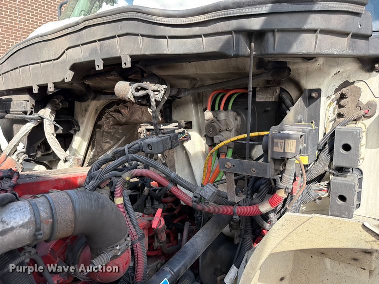 image for item FB7970 2016 International 4300 box truck