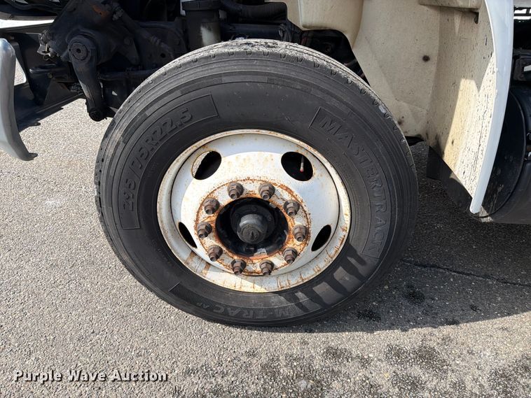 image for item FB7970 2016 International 4300 box truck