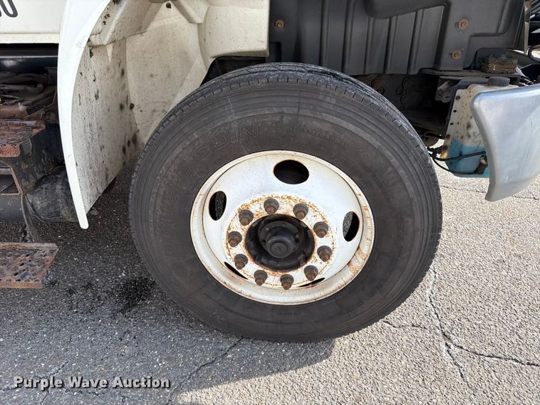 image for item FB7970 2016 International 4300 box truck