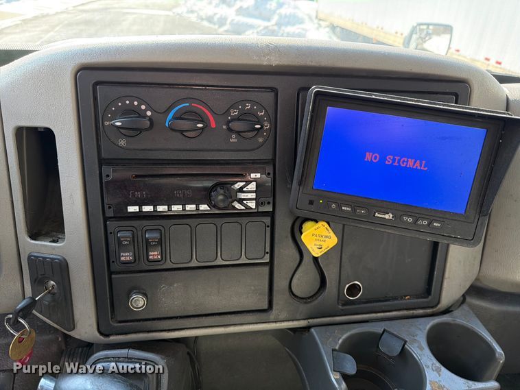 image for item FB7971 2016 International MA025 box truck