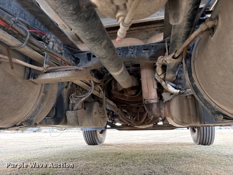 image for item FC2083 2017 Freightliner 122SD semi truck