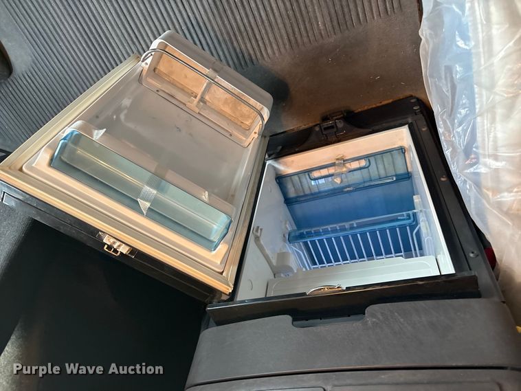 image for item FC2083 2017 Freightliner 122SD semi truck