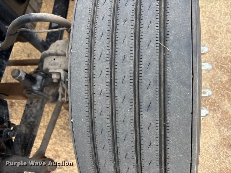 image for item FC2083 2017 Freightliner 122SD semi truck