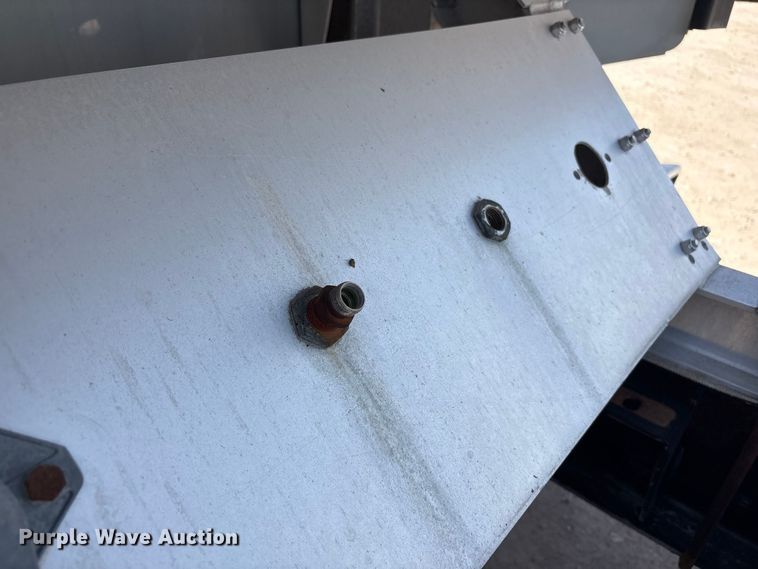 image for item FC2108 2013 Peterbilt 386 semi truck