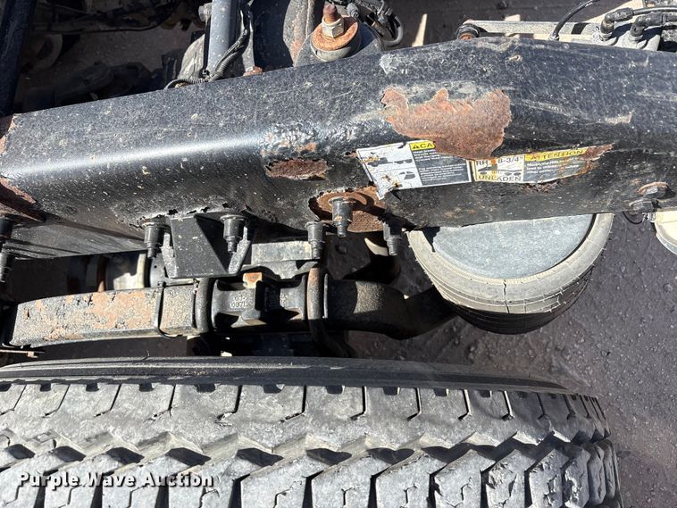 image for item FC2108 2013 Peterbilt 386 semi truck