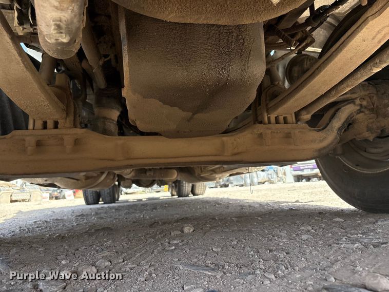 image for item FC2108 2013 Peterbilt 386 semi truck