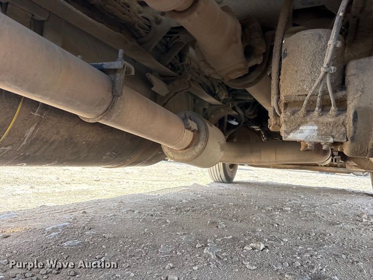 image for item FC2108 2013 Peterbilt 386 semi truck