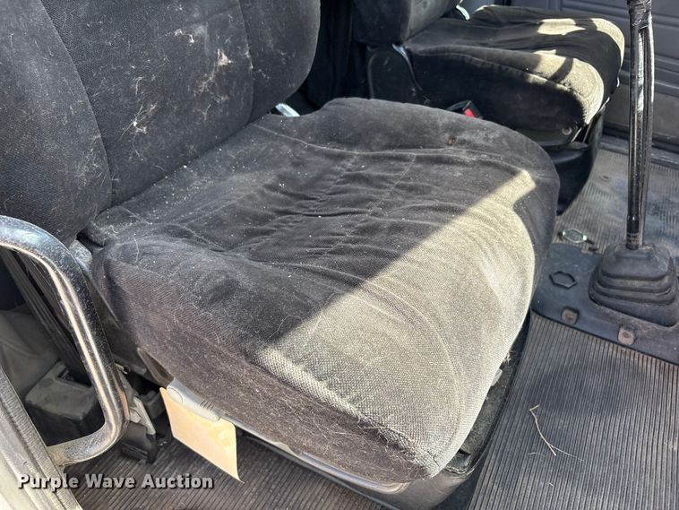 image for item FC2108 2013 Peterbilt 386 semi truck