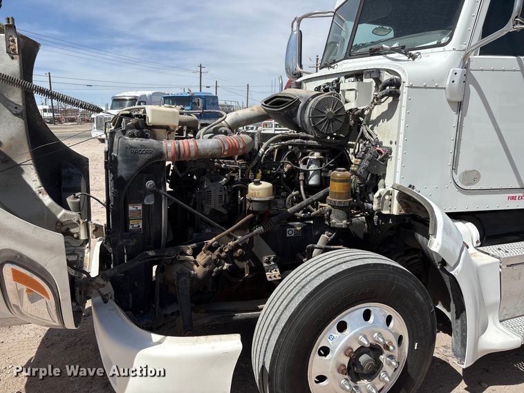 image for item FC2108 2013 Peterbilt 386 semi truck