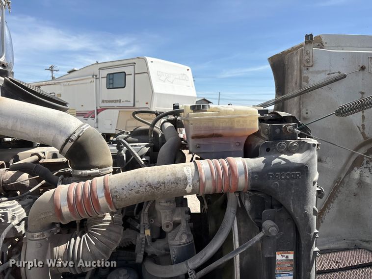 image for item FC2108 2013 Peterbilt 386 semi truck